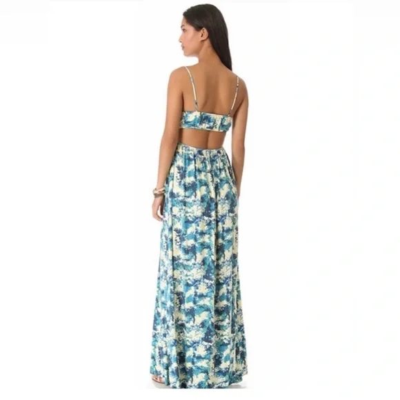 STUNNING AND SOFT HIGH END CUT OUT MAXI SUNDRESS, SIZE LARGE - Picture 5 of 9